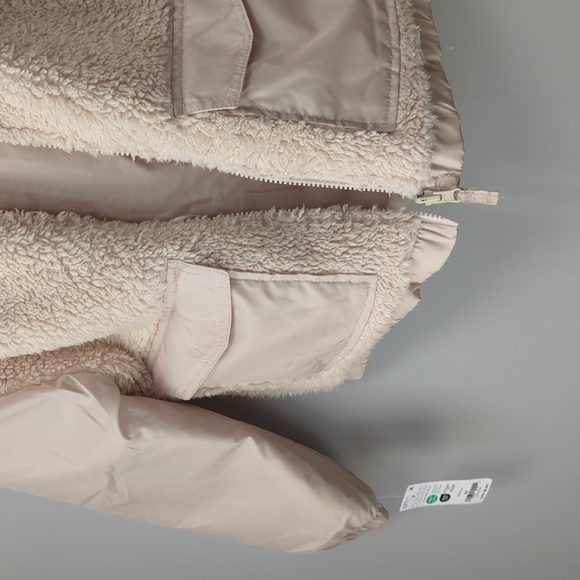 NWT Reversible jacket sz 8 - Picture 5 of 7